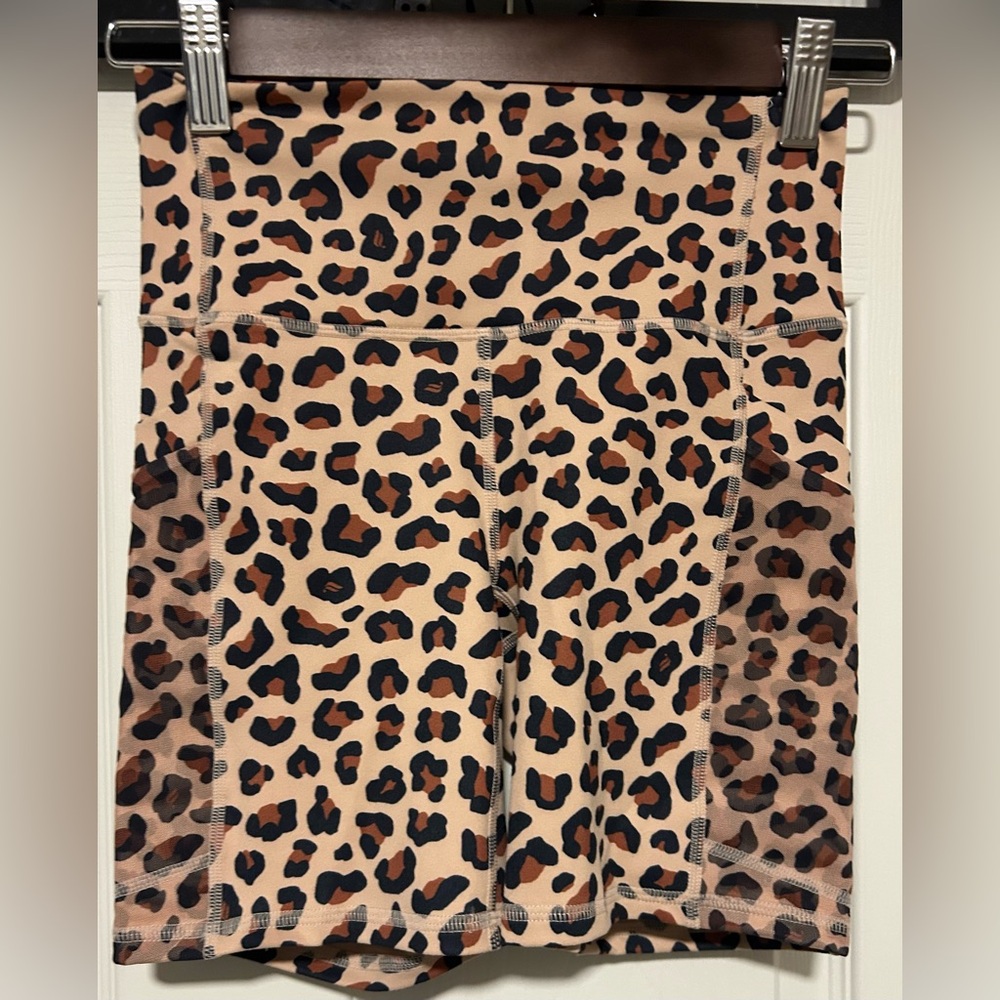 Powerhold made by Fabletics Leopard Print
Biker Shorts